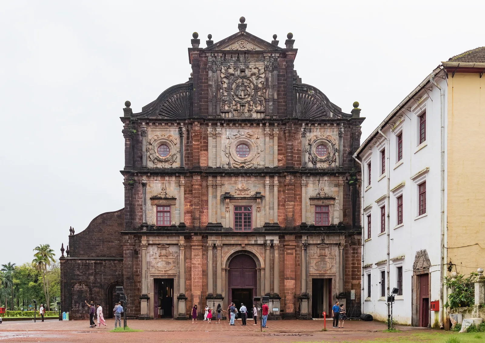 Basilica of Bom Jesus, Old Goa — front facade