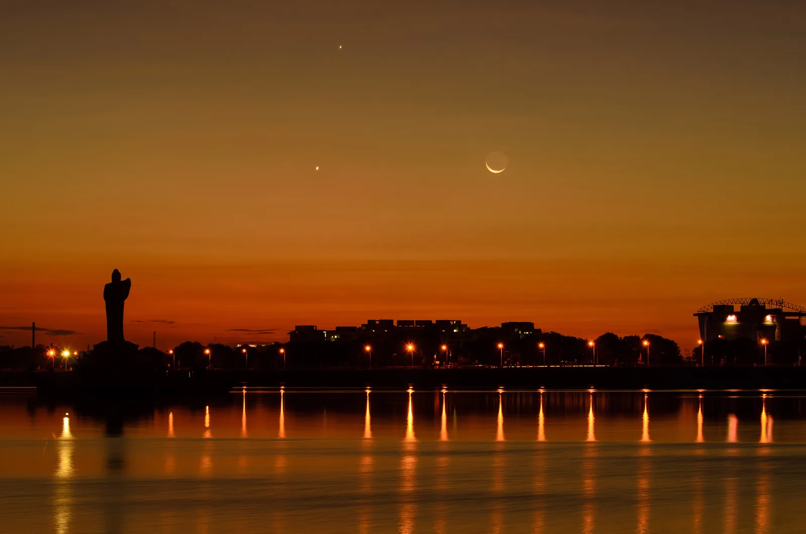Hussain Sagar moonrise, Hyderabad